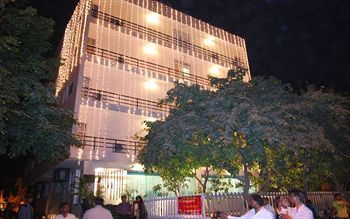 Dwarka Palace Samalkha Ngoại thất bức ảnh