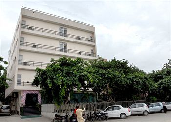 Dwarka Palace Samalkha Ngoại thất bức ảnh